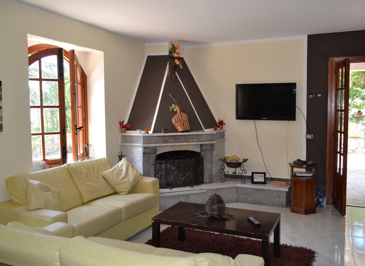 Agriturismo La Sorgente Delle Madonie Villa Polizzi Generosa Ngoại thất bức ảnh